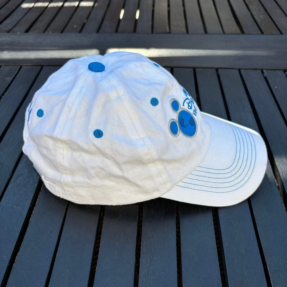 Disney Hat Unisex OS White Excellent Disney Vacation Club Member Logo Cap